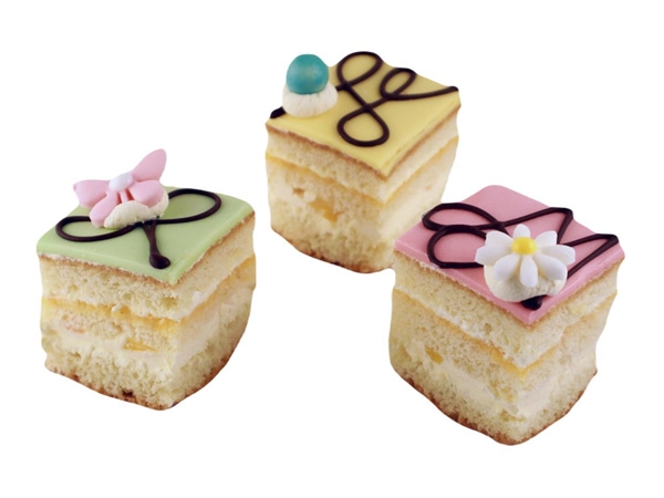 Doosje petitfours 9 stuks